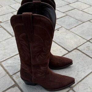 SOLD ❌Rare Tecovas Annie in Coffee Deerskin